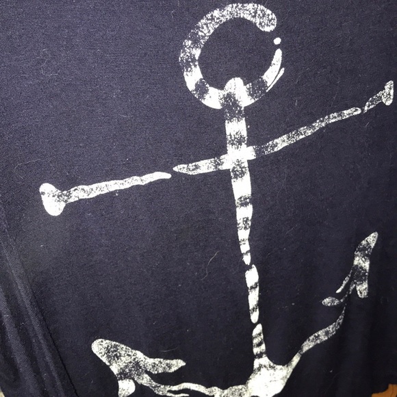 Graphic Tank Top - Picture 2 of 4